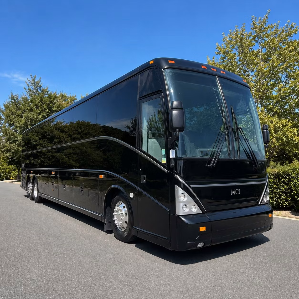 party bus rentals for bachelorette parties and birthday concert nights in oceanside