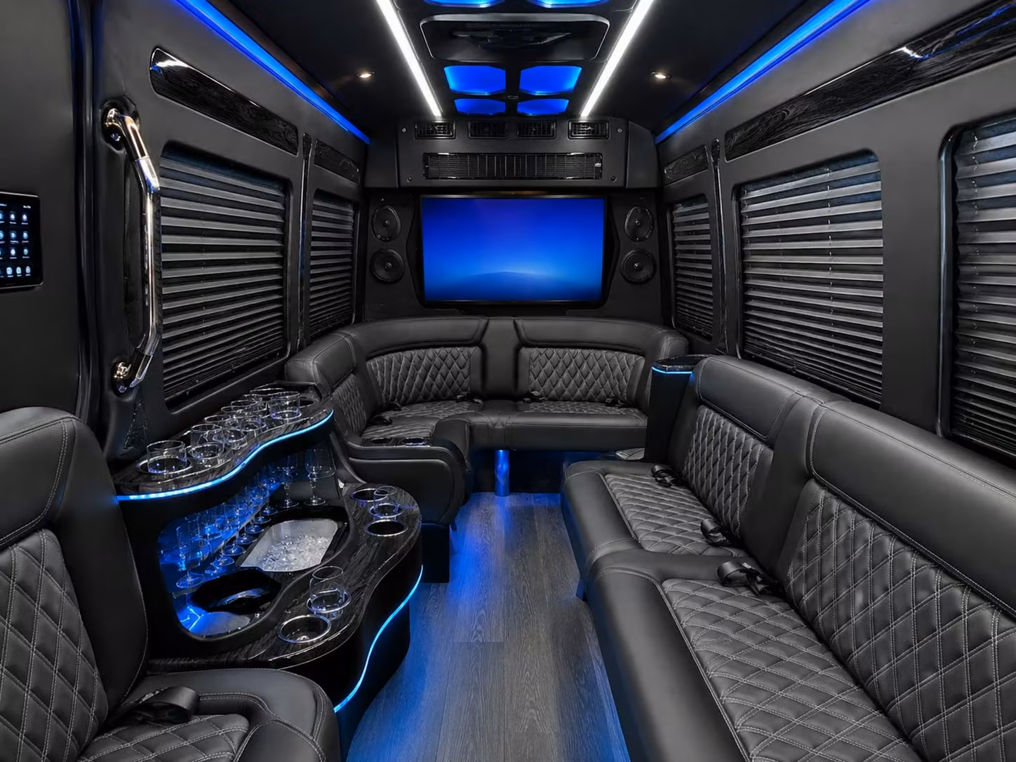 school field trip and sports team bus rentals in oceanside