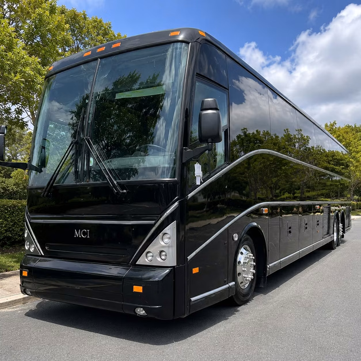 shuttle buses for concerts and festivals at the del mar fairgrounds
